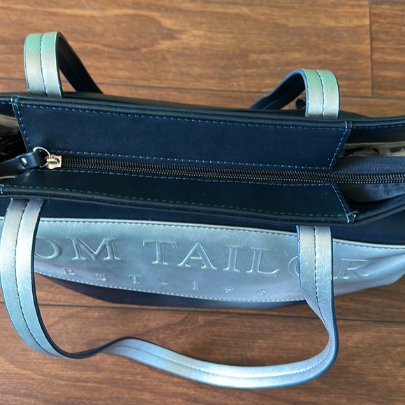 🟢🟢EUC Tom Tailor Shoulder Handbag🟢🟢 - Picture 7 of 11